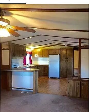 2nd image of 200 Cobb Ave