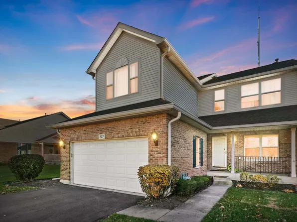 737 W Saint Johns Pl, Addison, IL 60101