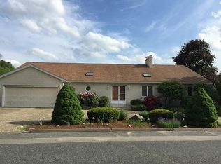 1 Winslow Rd, Needham, MA 02492