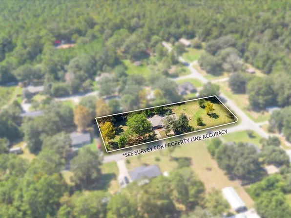 10413 Charpentier Dr, Moss Point, MS 39562