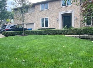 2201 Lawndale Ave, West Bloomfield, MI