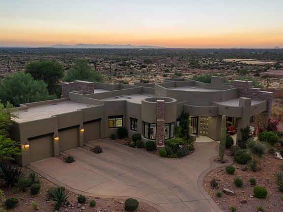 3rd image of 2634 S Pinyon Village Dr