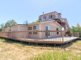 333 Pine Tree Dr, Williams, OR 97544