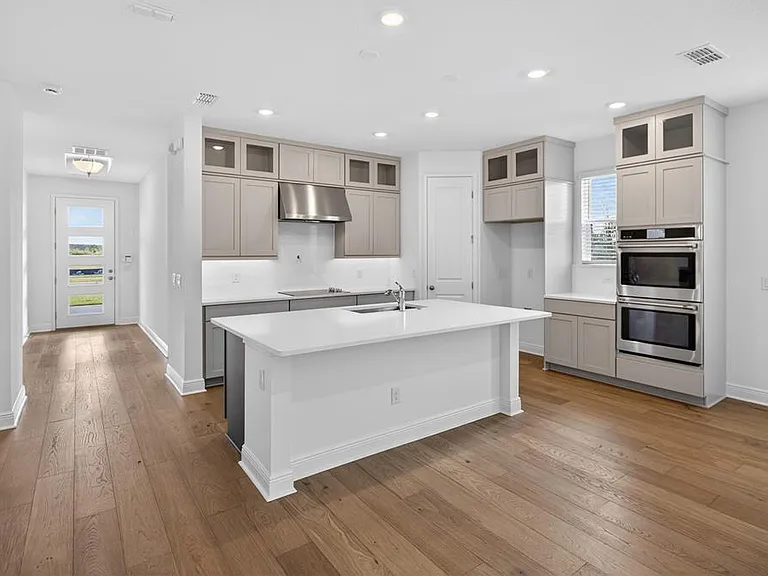 2926 Sailhouse Dr — Photo 12
