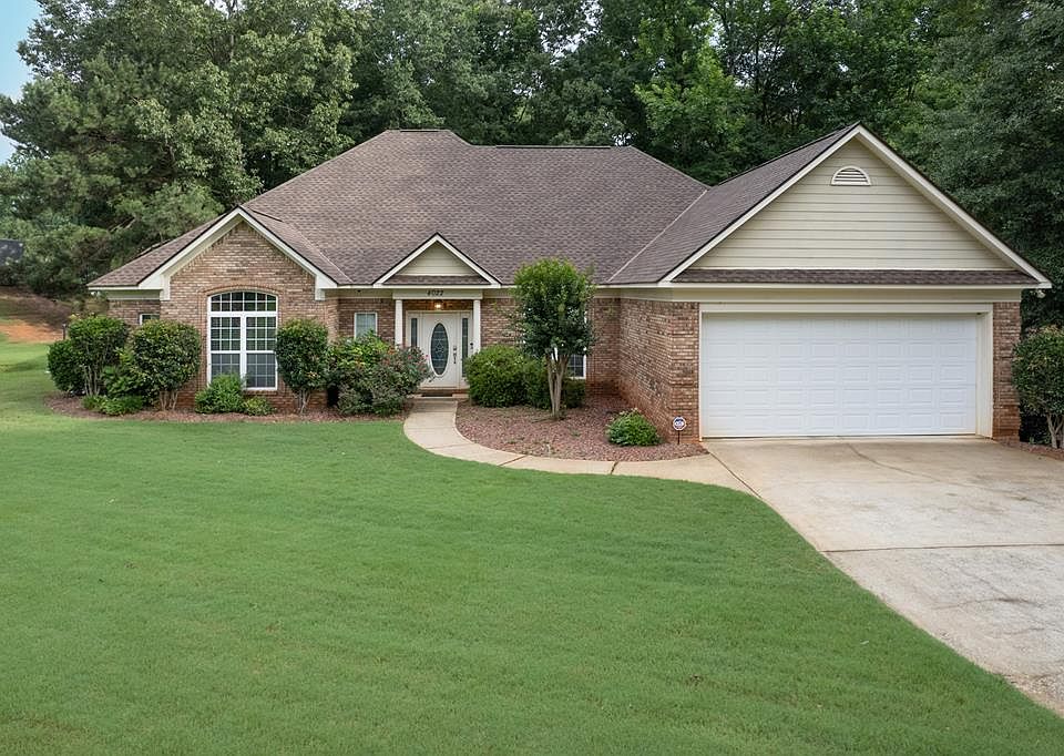 1st image of 4022 Bentley Dr