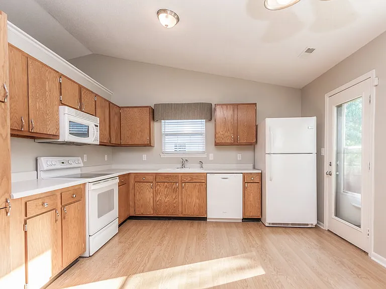 4218 Useppa Ct — Photo 6