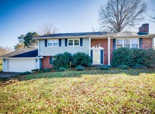 324 Hale Meade Dr, Gray, TN 37615