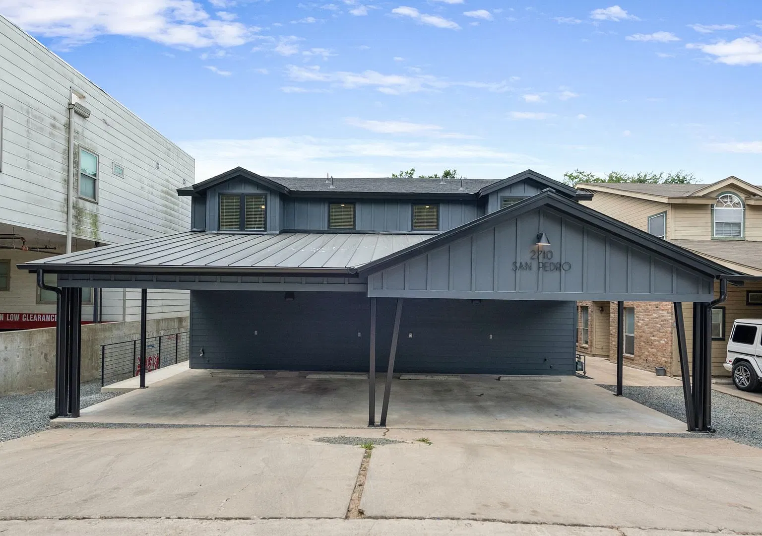 2710 San Pedro Street — Photo 2