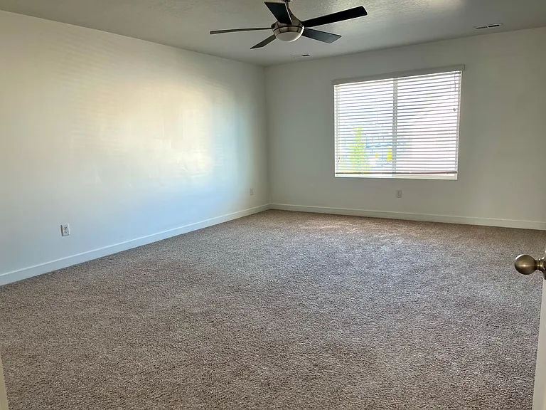431 S Fox Chase Ln — Photo 18