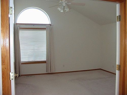 3rd image of 2665 NE Anna Ave