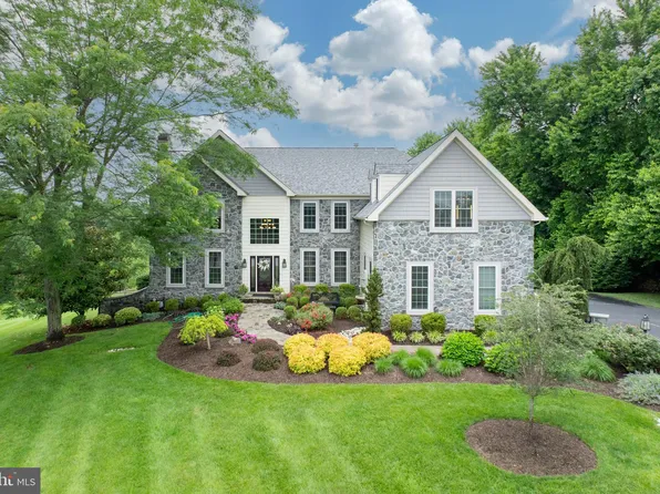 893 Glendale Ln, West Chester, PA 19382
