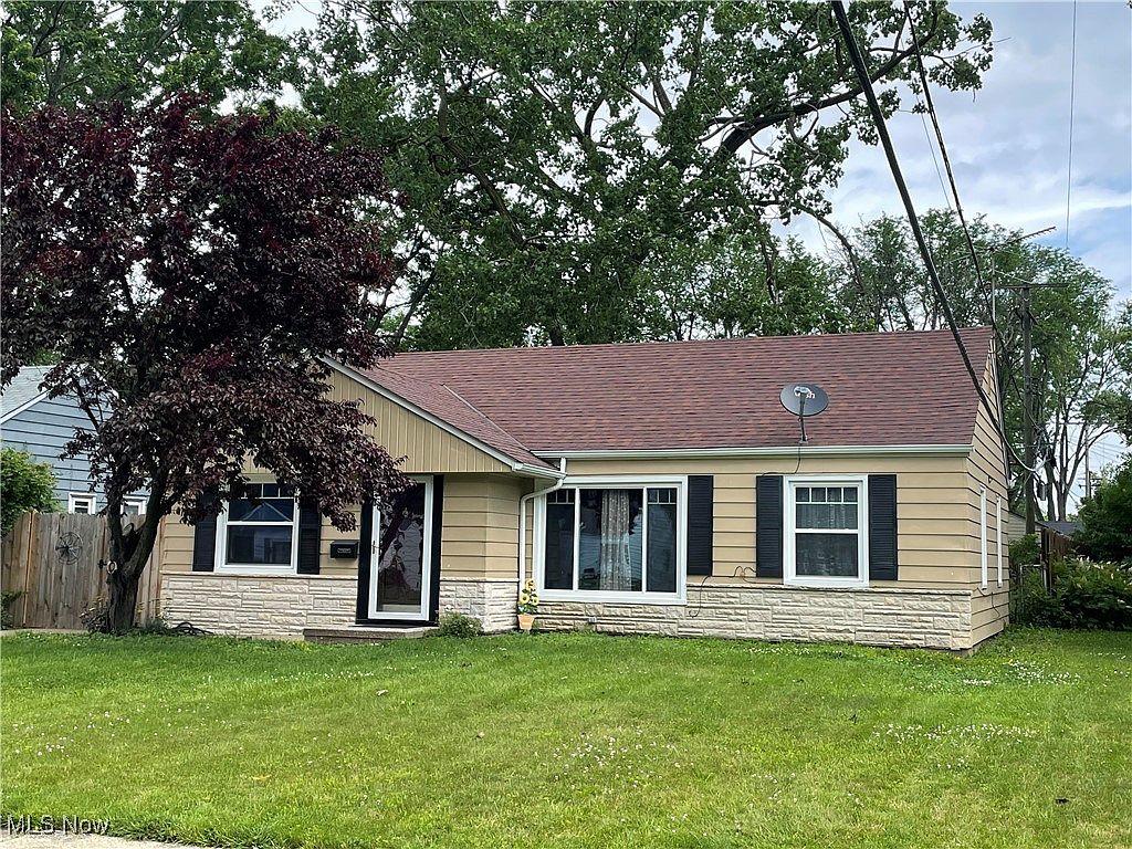 15618 Mina Ave, Cleveland, OH 44135 | Zillow