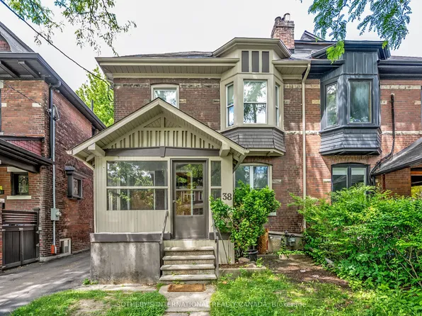 38 Browning Ave, Toronto, ON M4K 1V7
