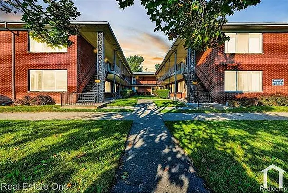 11820 Morang Dr #13