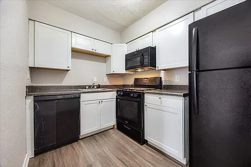 Macon Crossing Apartments Photo 1