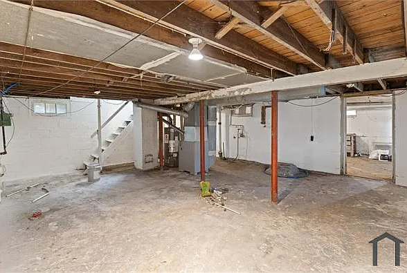 1114 Roslyn Ave — Photo 20