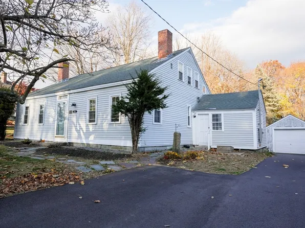 19 Lancaster Ave, Lunenburg, MA 01462