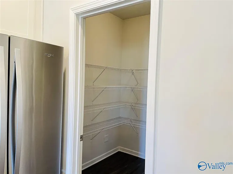 7305 Kendama Ct — Photo 14