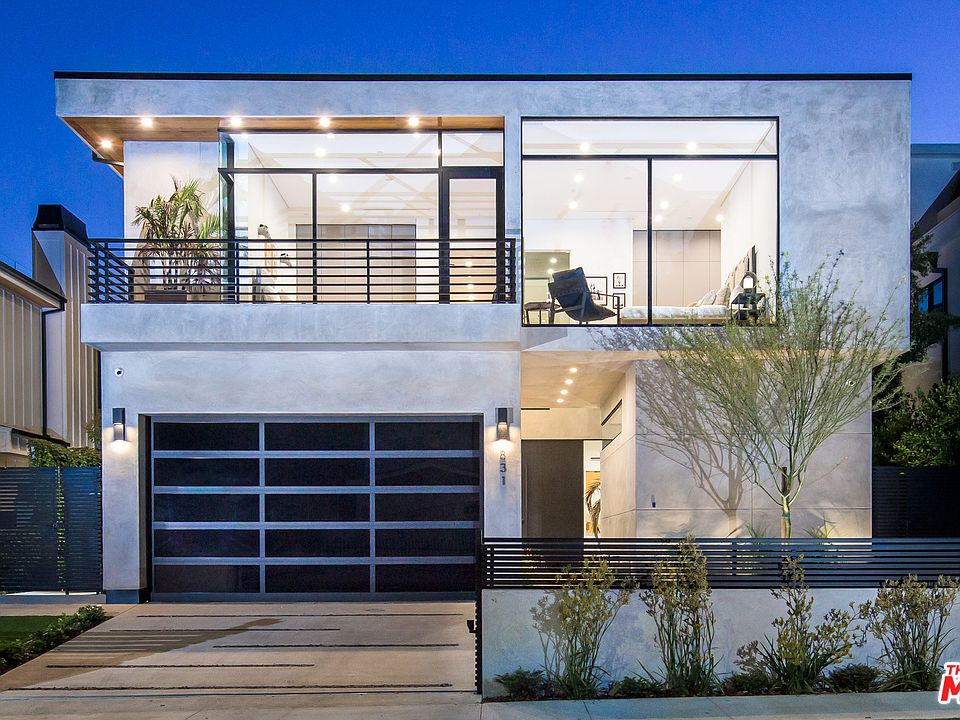 1st image of 831 N Curson Ave