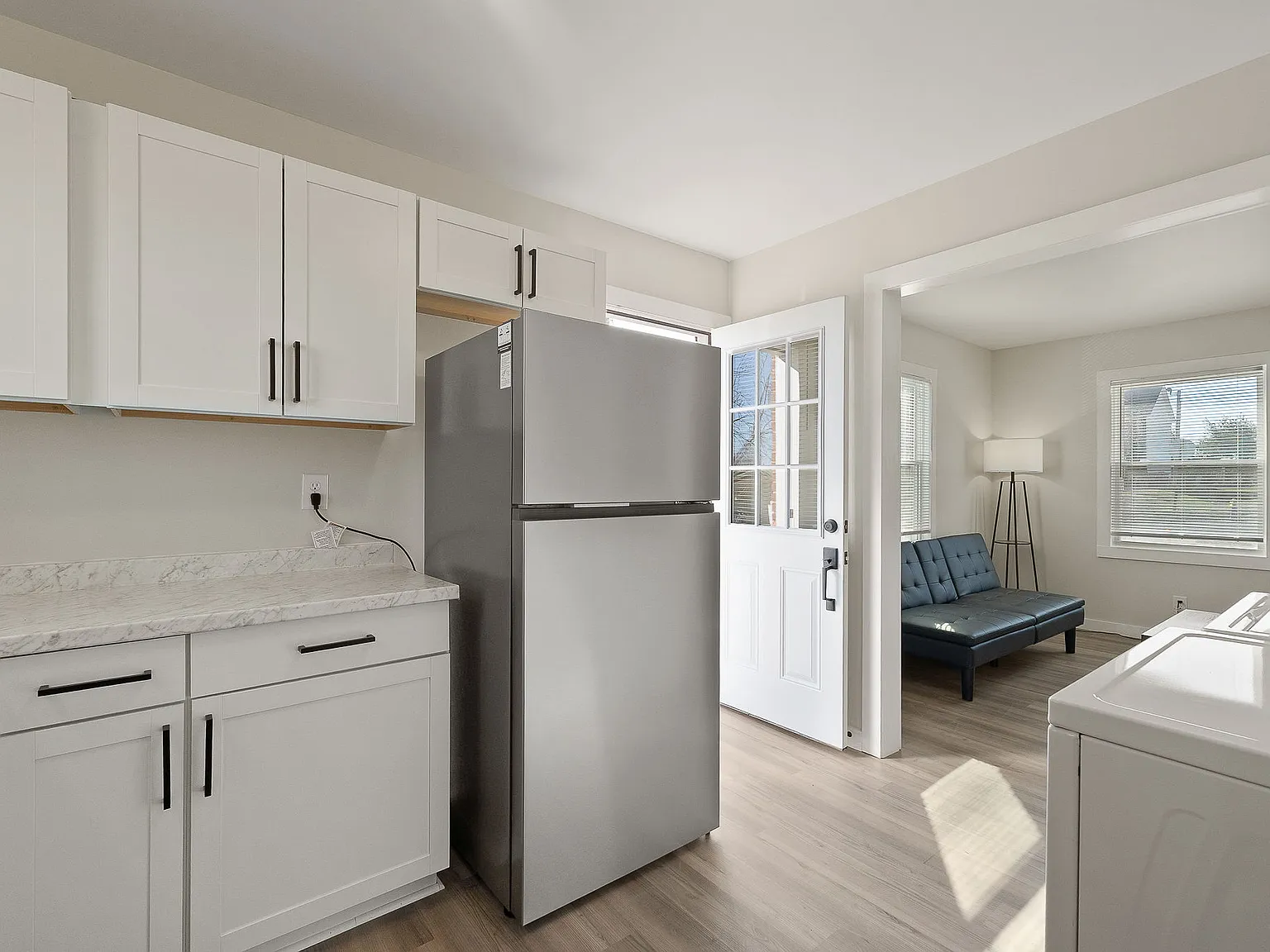 2 bed, 660 sqft, $1,200 — Photo 4