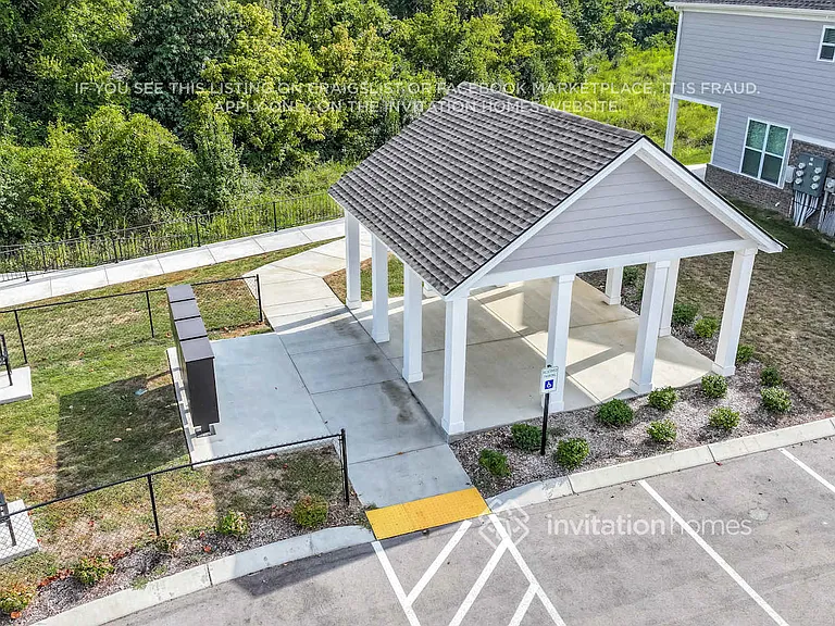 1016 Legacy Ct — Photo 21