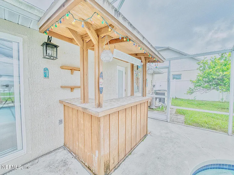 5628 Loma Vista Dr W — Photo 10