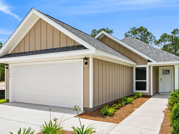 142 Chateau Ln, Port Saint Joe, FL 32456