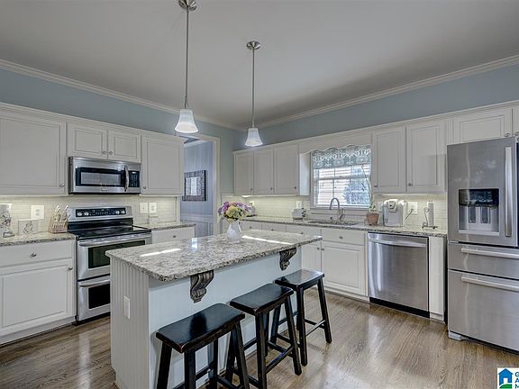 4th image of 4144 Eagle Crest Dr