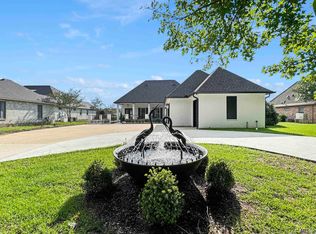 25641 Wax Rd, Denham Springs, LA 70726