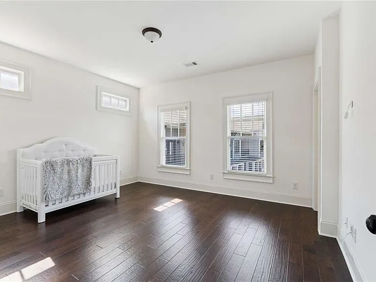 124 Parkside West Ct — Photo 22
