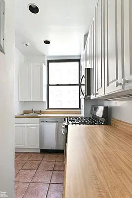 Rented by Brown Harris Stevens | media 19