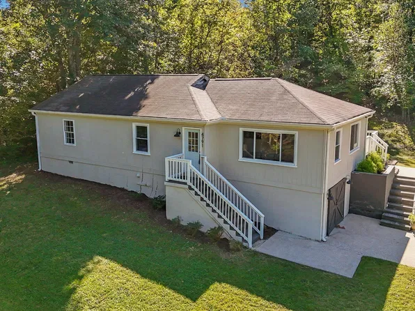 4791 Boynton Dr, Ringgold, GA 30736