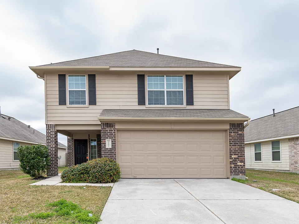 3602 Bluebird Park Ln