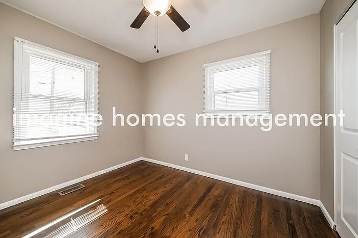 5356 Diana Lynn Dr — Photo 7