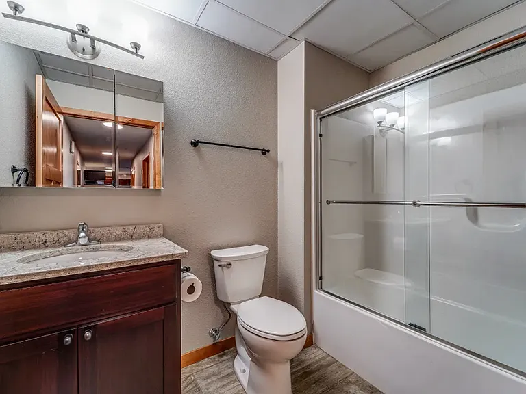 Sunset Place Apartments — Photo 8