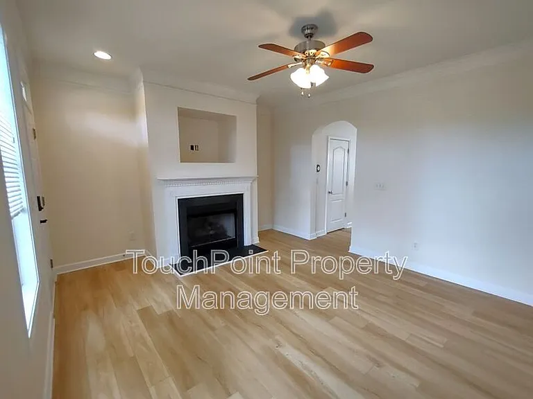 8606 Beaver Creek Dr — Photo 8