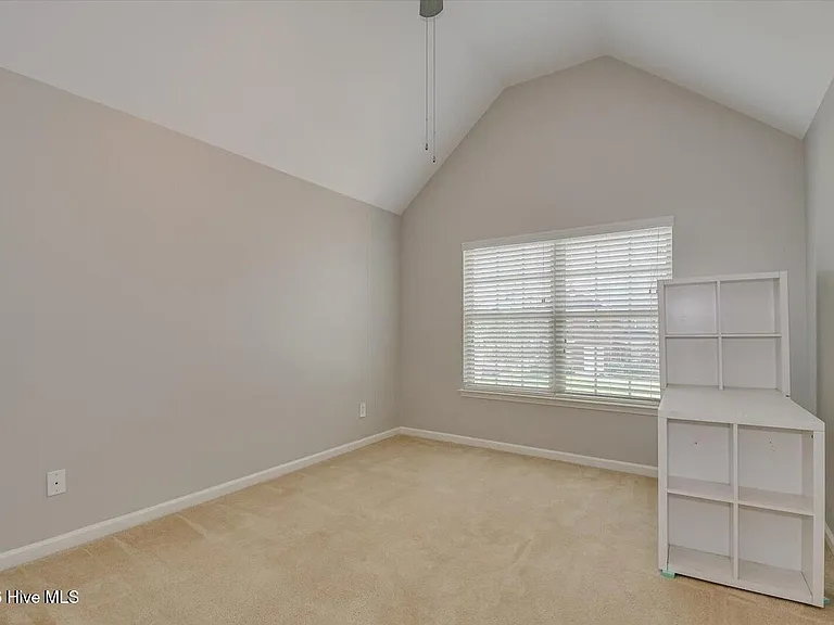 2609 Leland Dr — Photo 33