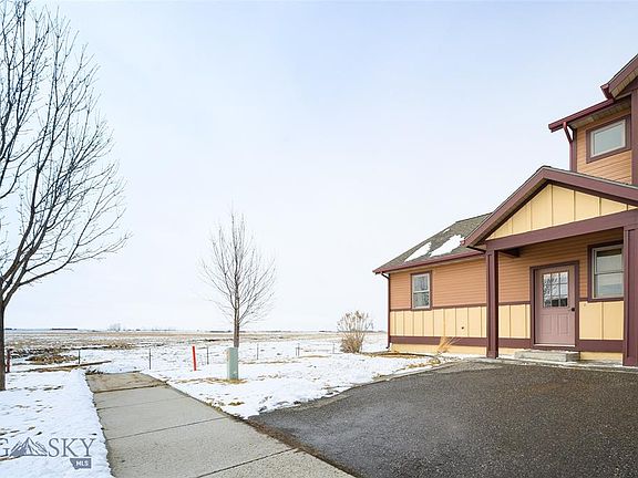 2nd image of 905A Saxon Way #905A