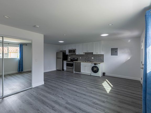 2nd image of 23017 Gilmore St