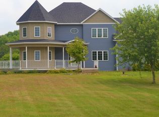 52 155th St, Star Prairie, WI 54026