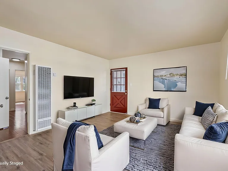 1325 E Wilson Ave #3 — Photo 1