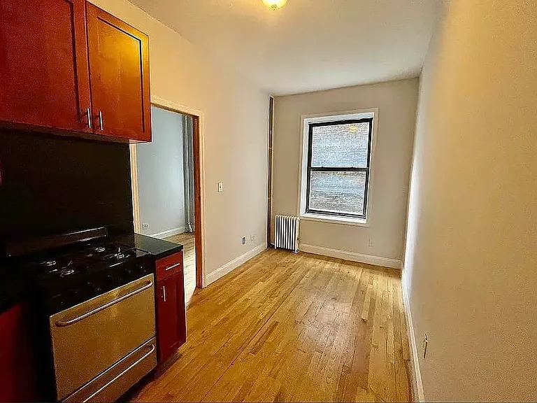 35 Christopher St #1G — Photo 1