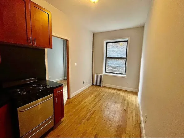35 Christopher St APT 1G, New York, NY 10014