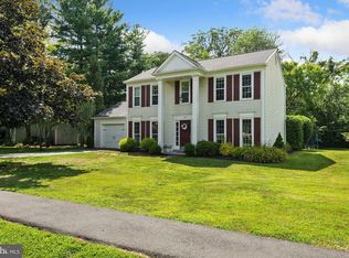 143 Peyton Rd, Sterling, VA 20165