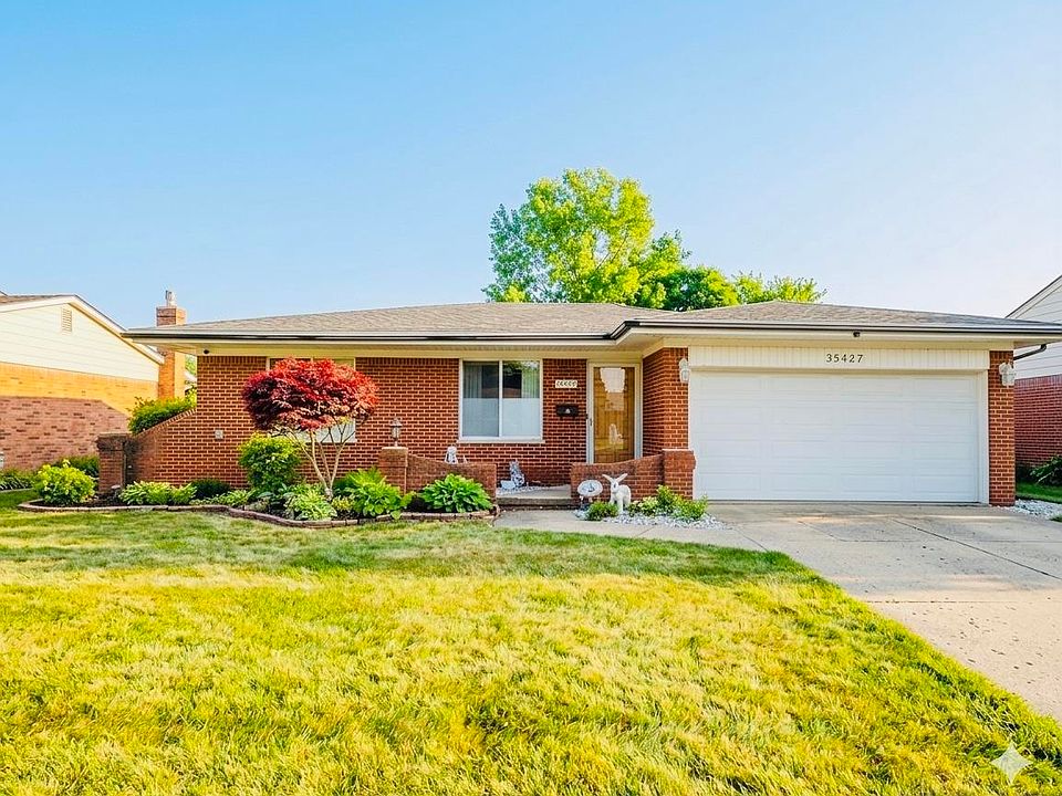 1st image of 35427 Cathedral Dr