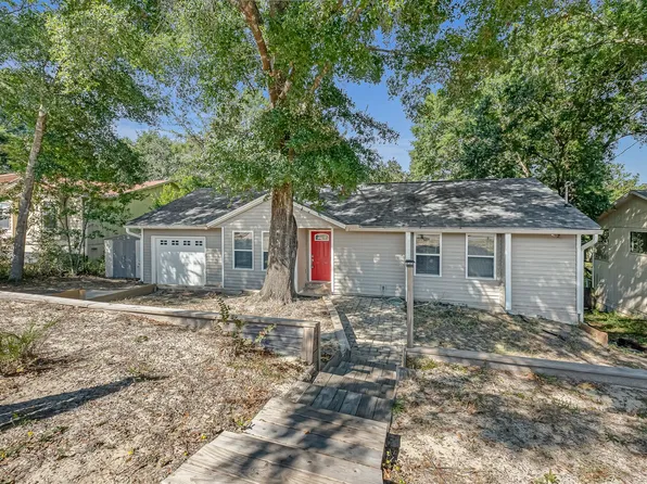 213 Honeysuckle Way, Niceville, FL 32578