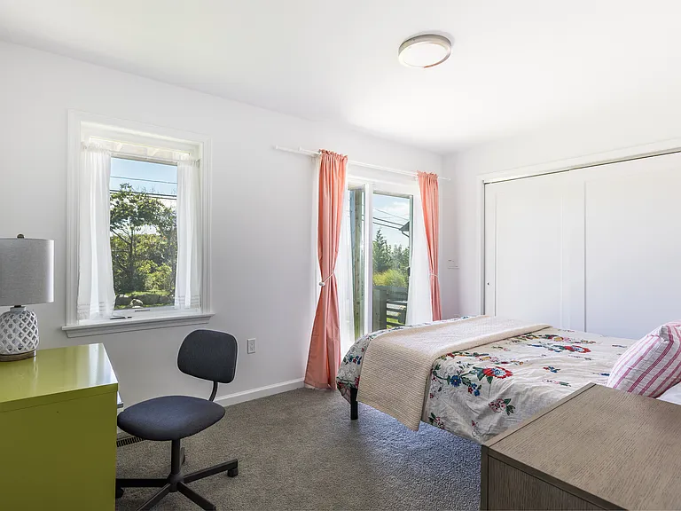 617 Old Montauk Hwy — Photo 10