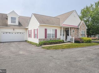 196 Rose View Dr, West Grove, PA 19390