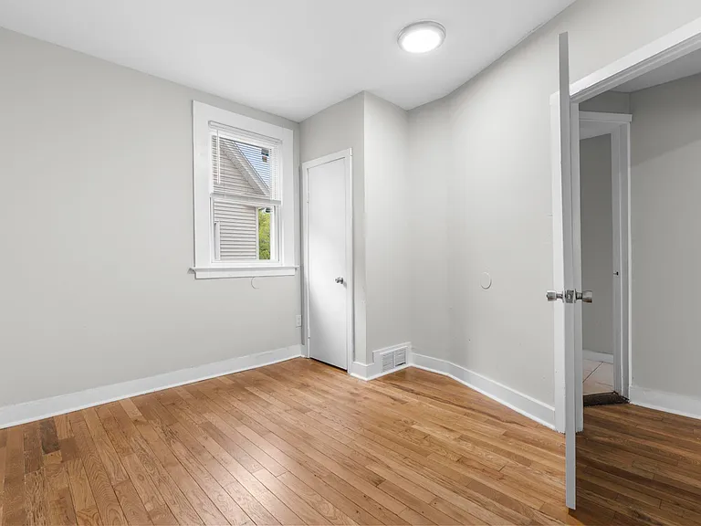 693 Dixwell Ave #2 — Photo 11