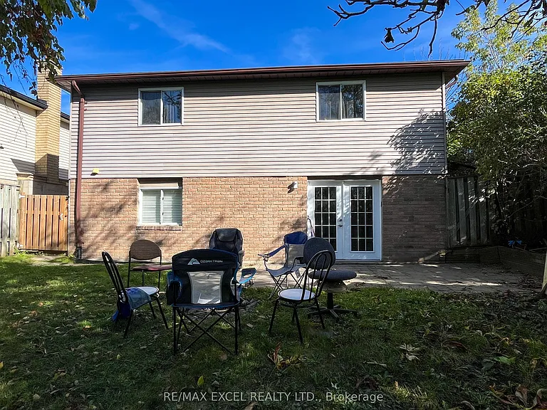 73 Hickling Trl — Photo 14